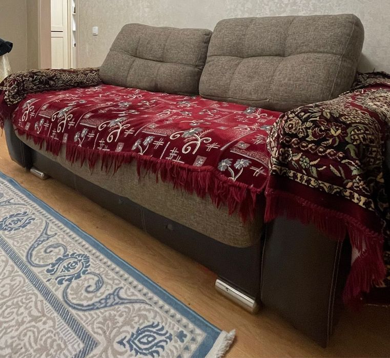 ПРОДАЕТСЯ кроват,шкафы.