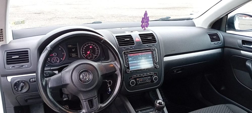 VW Jetta 2010 1.6 TDI