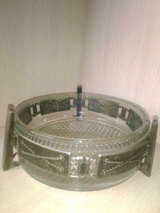 Продам    посуду