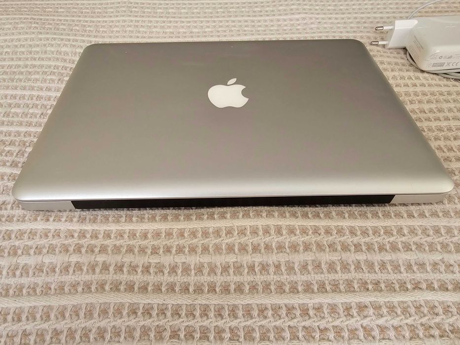 MacBook Pro 13 инча 2010 лаптоп
