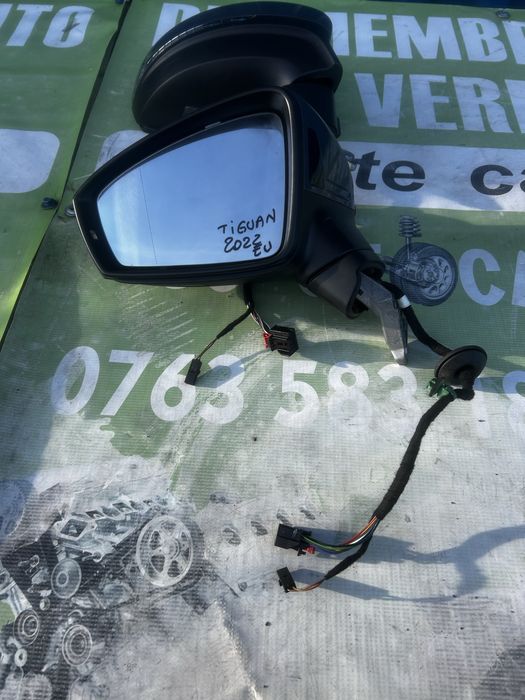 Oglindă electrică stânga , rabatare și side assist Volkswagen Tiguan