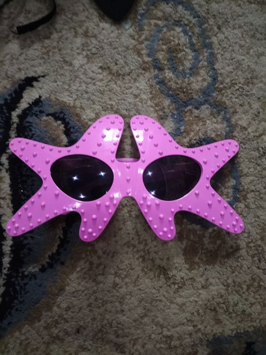 Продам новогодний маски.