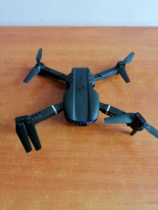 Дрон в перфектно състояние