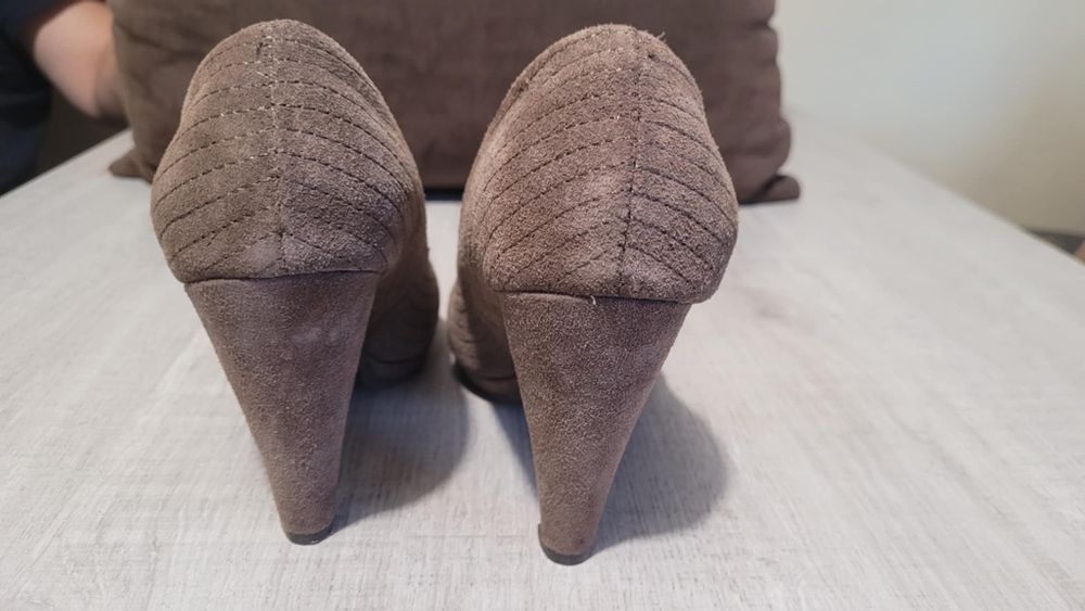 Обувки на ток кафяв велур