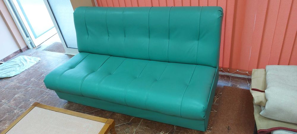 Диван, изкуствена кожа,разтегателен