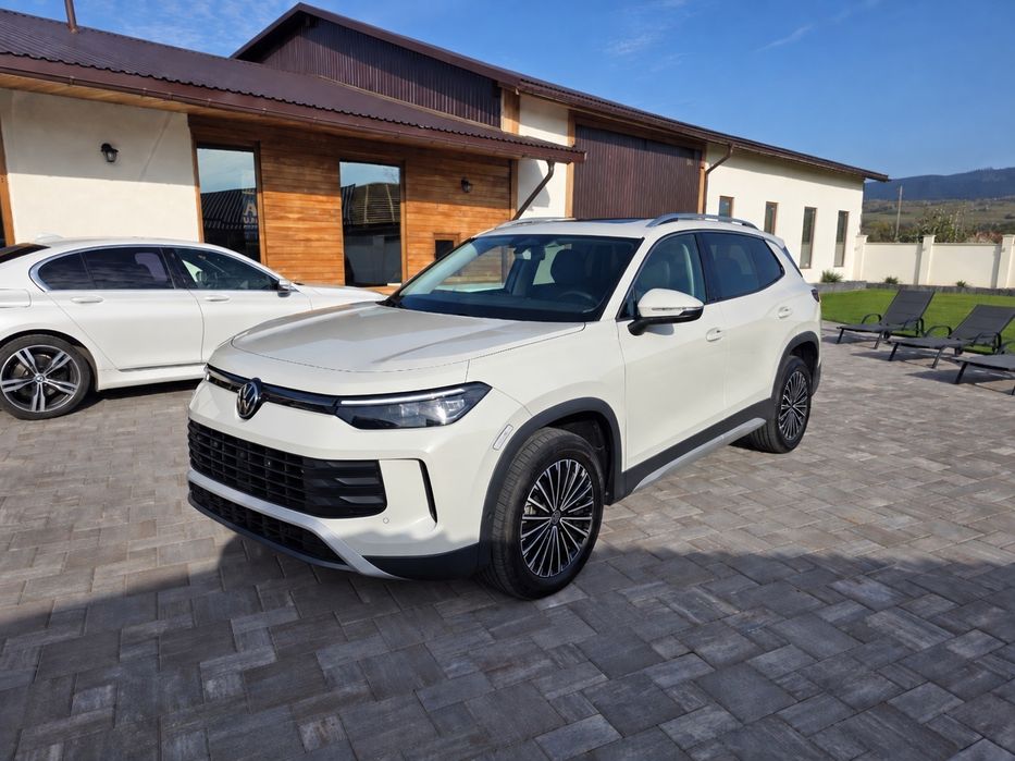 VW Tiguan 2025 2.0 TSI 4Motion DSG | FULL | 360° | ACC | Matrix LED