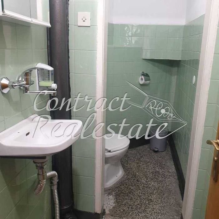 Дава се под наем Четиристаен апартамент в Варна, Център - 120 кв.м за 510 € - Снимка #9