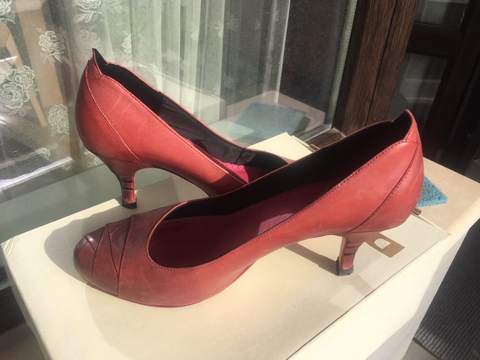 Дамски обувки Hugo boss- пантофки и Diеsel