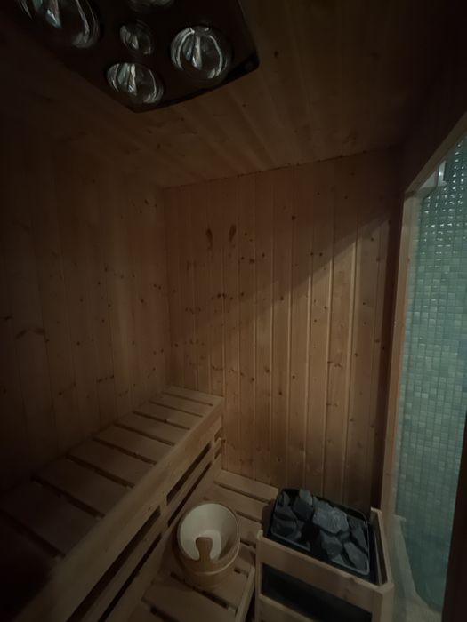 Продам сауну и бассейн-джакузи