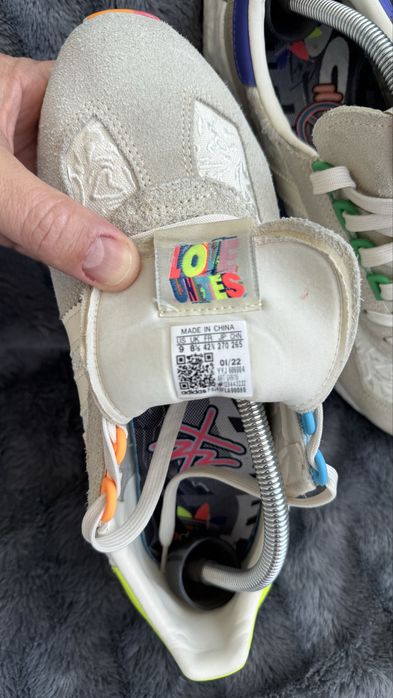 ADIDAS Retropy E5 Pride, 42 2/3