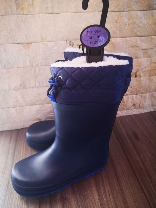 Нови детски ботуши