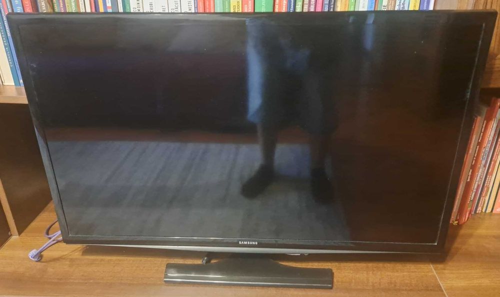 Televizor Samsung, diagonala 32''/80cm, UE32J400