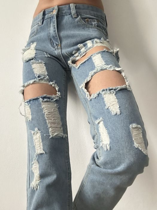 Blugi XS rupti talie joasă