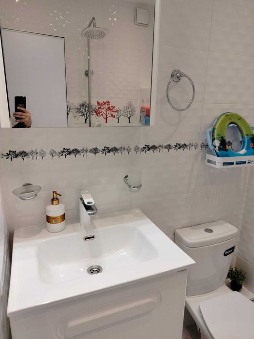 Дава се под наем Тристаен апартамент в София, Изток - 84 кв.м за 91.8 € - Снимка #16