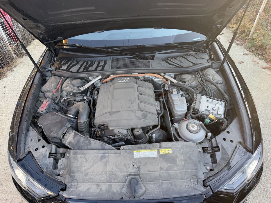 Audi A6 2020 QUATTRO 50 TFSI E PLUG IN HIBRID 89.000 KM 2.0 usor avariate / avariat / lovit / lovite