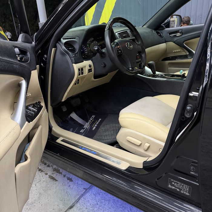Nasiya savdo lexus is300 3L V6