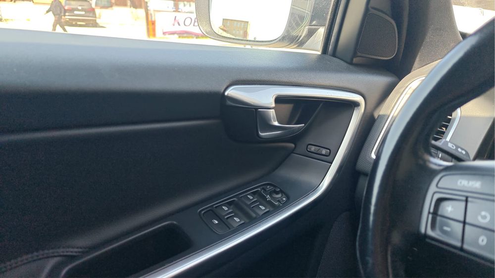 Volvo XC60 Model 2015 | 2.4 Diesel 181CP