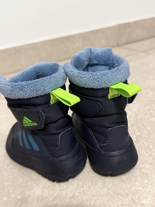 Ghete iarna Adidas - marimea 20