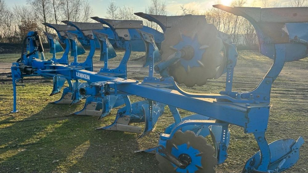 Lemken Europal 8 . John Deere, Case Puma, Claas Arion, Belarus tortadi