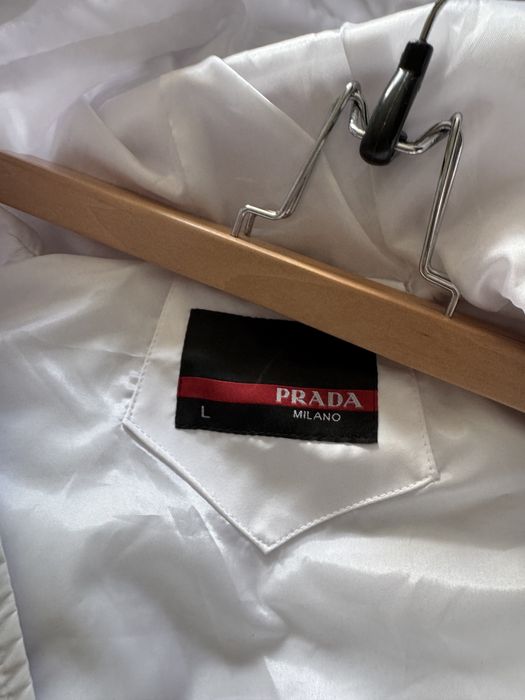 Бяло яке / ветровка Prada