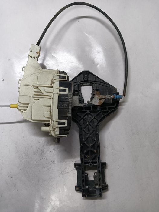 Broasca Usa Dreapta Fata Mercedes-Benz Sprinter 3,5-T Box 906 2006 -