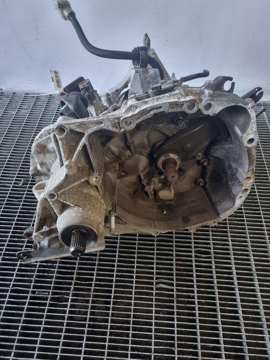 Cutie de viteze Dacia Sandero 2 1.2 B 2012 - 2016 75CP Manuala 5 Trepte D4F 732 Euro5 ...