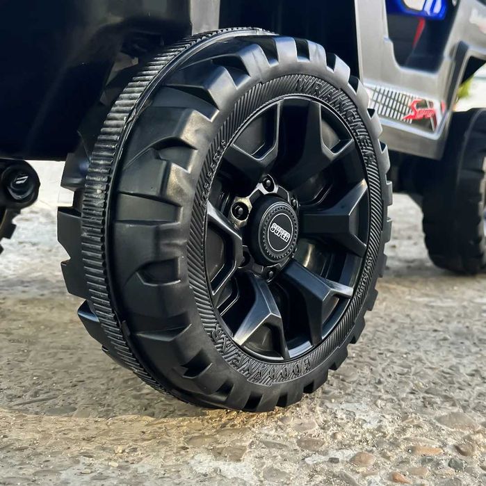 OFERTA Masinuta electrica 4x4, CAPE-X, 100W,12V, scaun tapitat NOUA