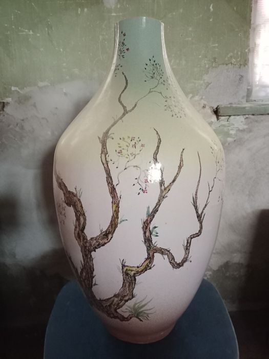 Продам горшок для цветов