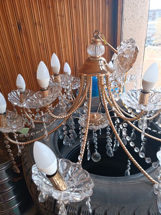 Люстра хороший с лампочкой