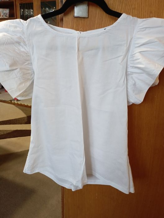 Дамска блуза с накъдрени ръкави