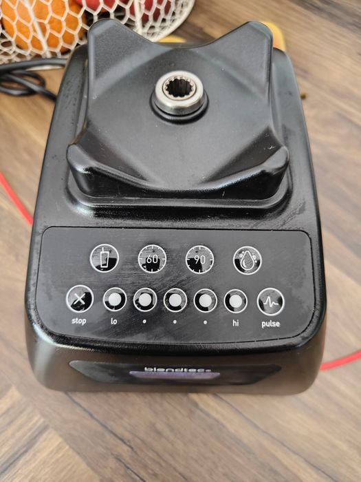 Blendtec 575 negru ( model CTB2)