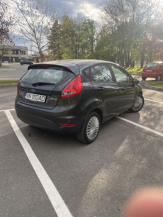 Ford fiesta 1,25 benzina , 2010