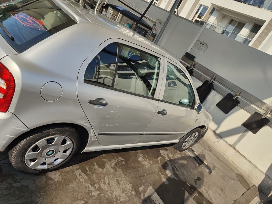 SKODA Fabia 2002 — imagine 3