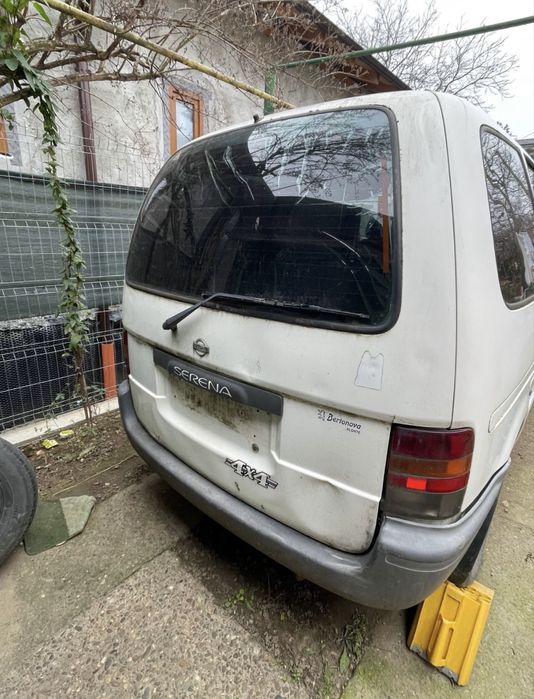 Nissan Serena 1.6 benzina 1994