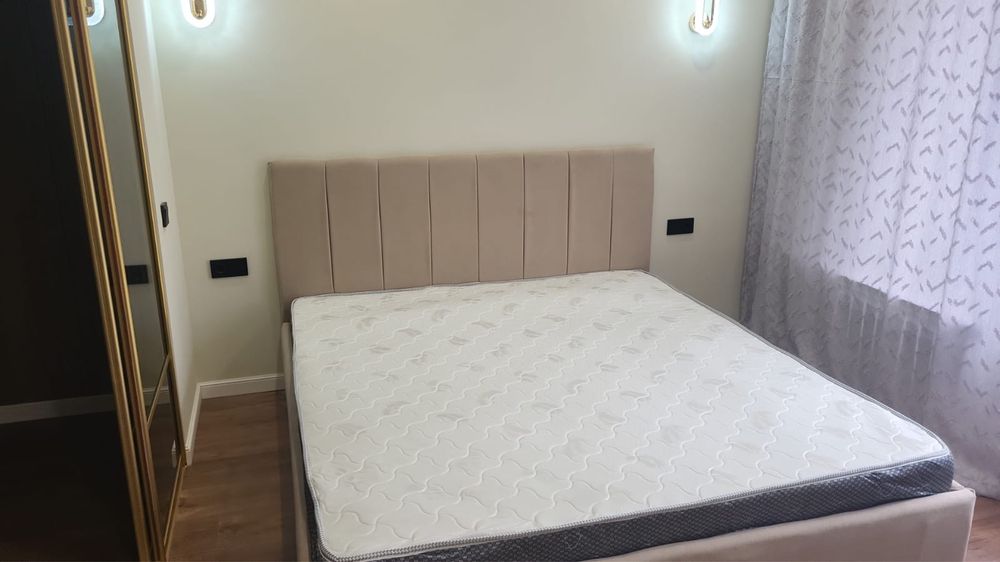 Новый кровать 180*200