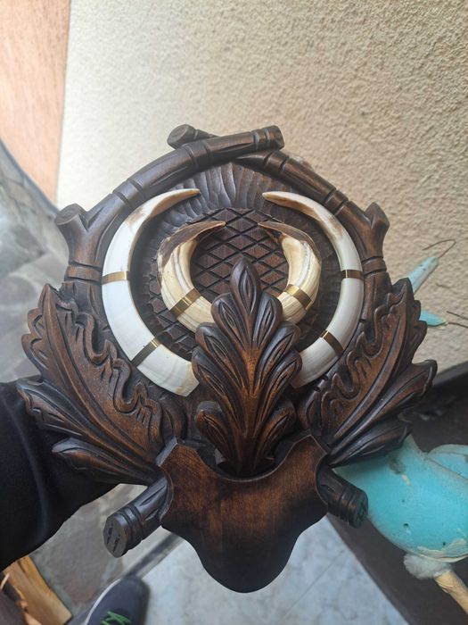 Оригинални зъби с ръчно изработена дърворезба!