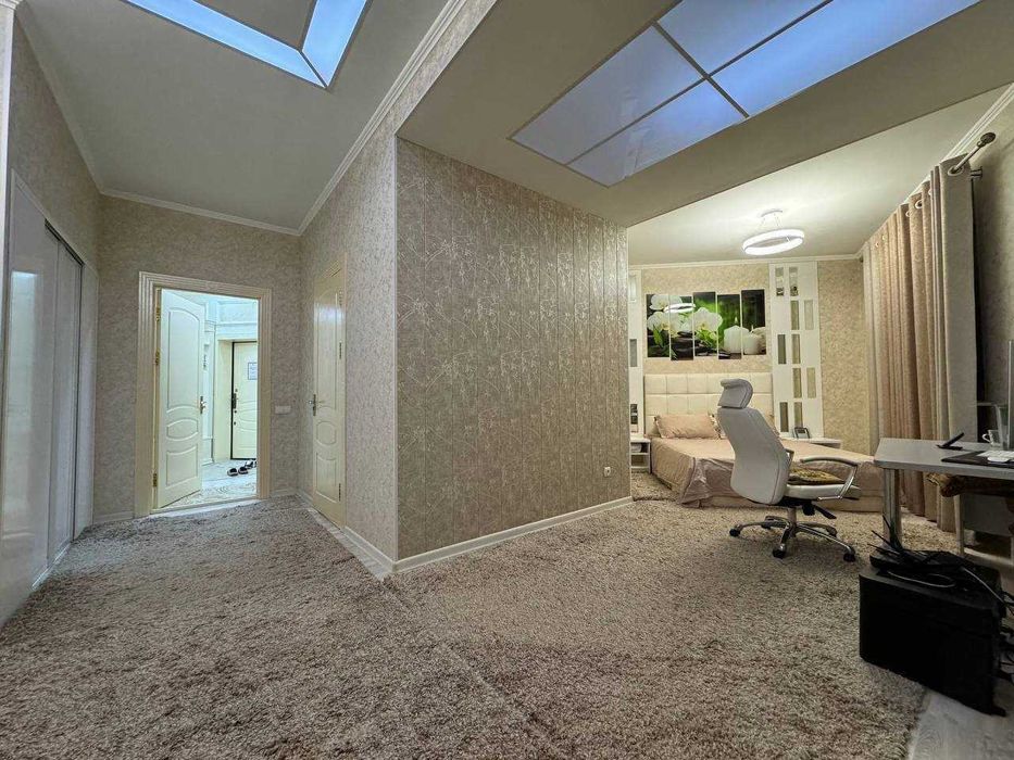 ПРОДАЕТСЯ 5/9/9 182м2 на: Паркентский