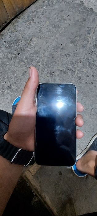 Iphone 11 64gb idyal