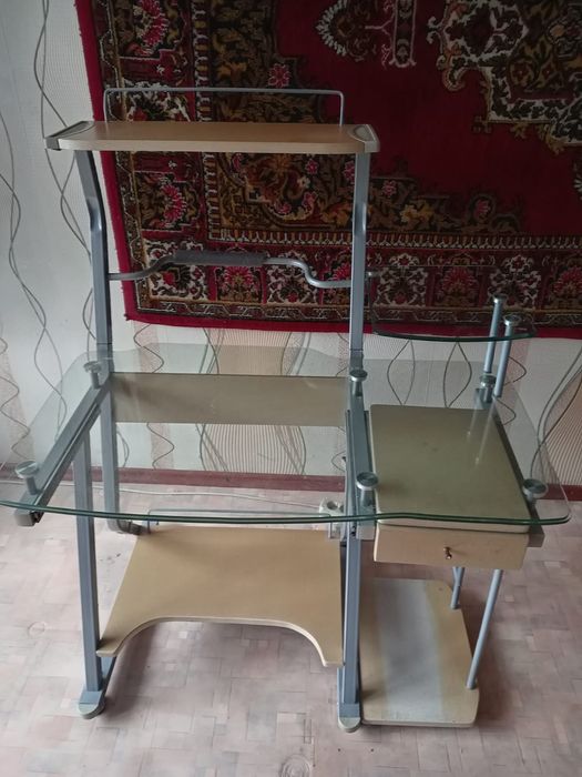 Компьютерный столик