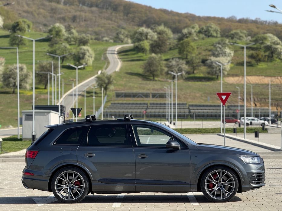 Audi SQ7 4.0 V8 TDI 435 CP | 7 Locuri | FULL | Night Vision | HUD | 360°