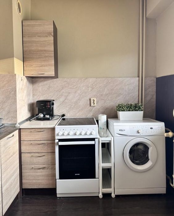 Дава се под наем Едностаен апартамент в София, Люлин 6 - 4052 кв.м за 475 € - Снимка #3