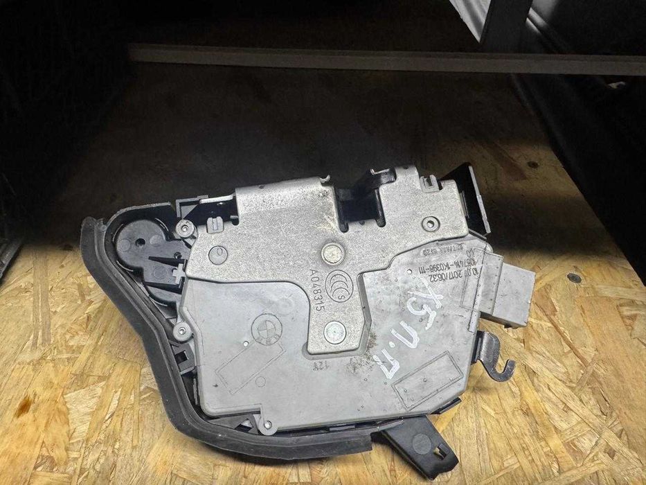 Замок двери на БМВ Х5 Е53