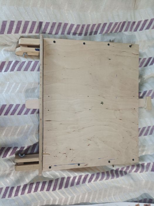 Продам мольберт!