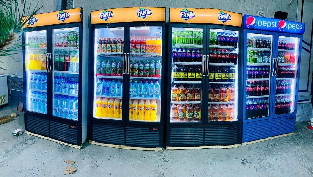 Новые фирменные витринные холодильники DEVI.