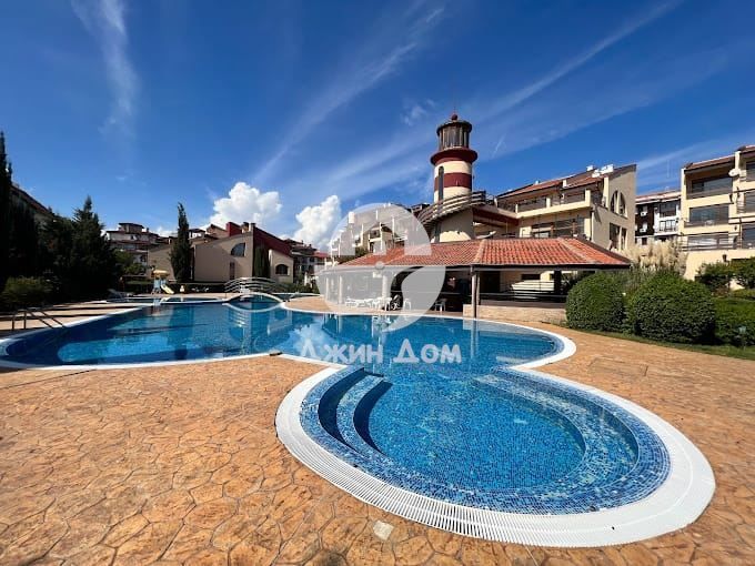 Продава се Двустаен апартамент в Свети Влас - 63 кв.м за 712 €/кв.м - Снимка #9