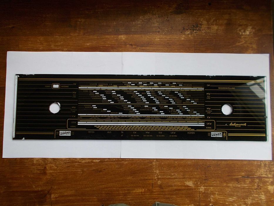 Оригинална стъклена скала за лампово радио Olympia 571W