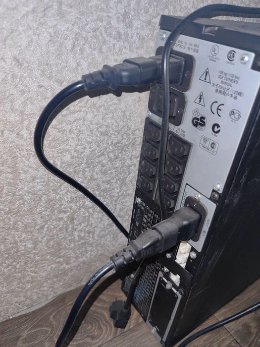 ИБП APC 3000 кВА (2.7 кВатт)