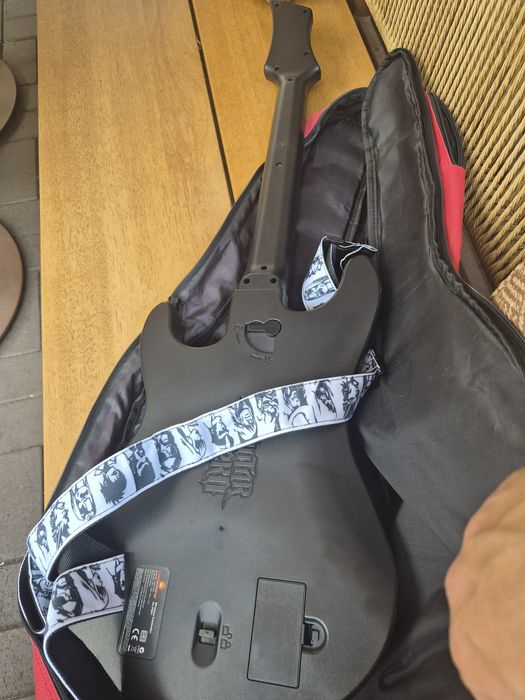 Китара Guitar hero PS3 Metallica edition