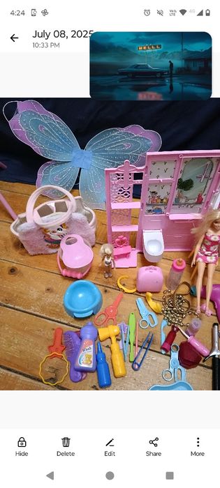 Vând jucării fetita Barbie