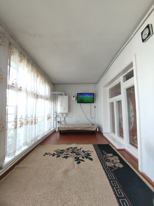 Продаётся 4-ёх комнатная квартира в центре города Карши